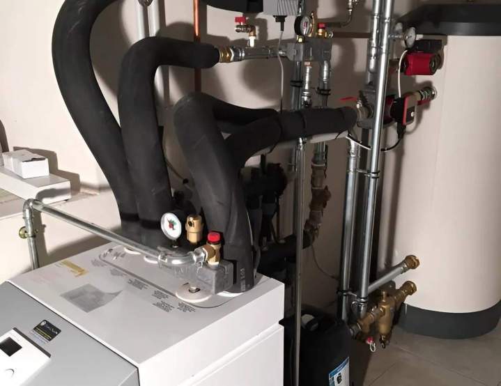 Installation de pompe à chaleur Saugues